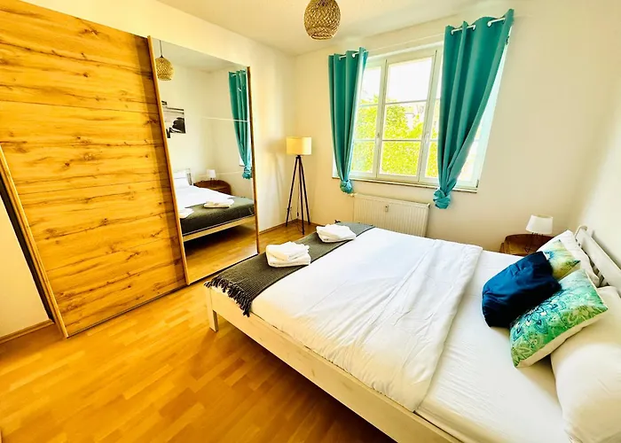 Διαμέρισμα Stoetteritz - 3 - 6 People - 5 Beds - Balcony - Great Public Transport 11 Minutes To The